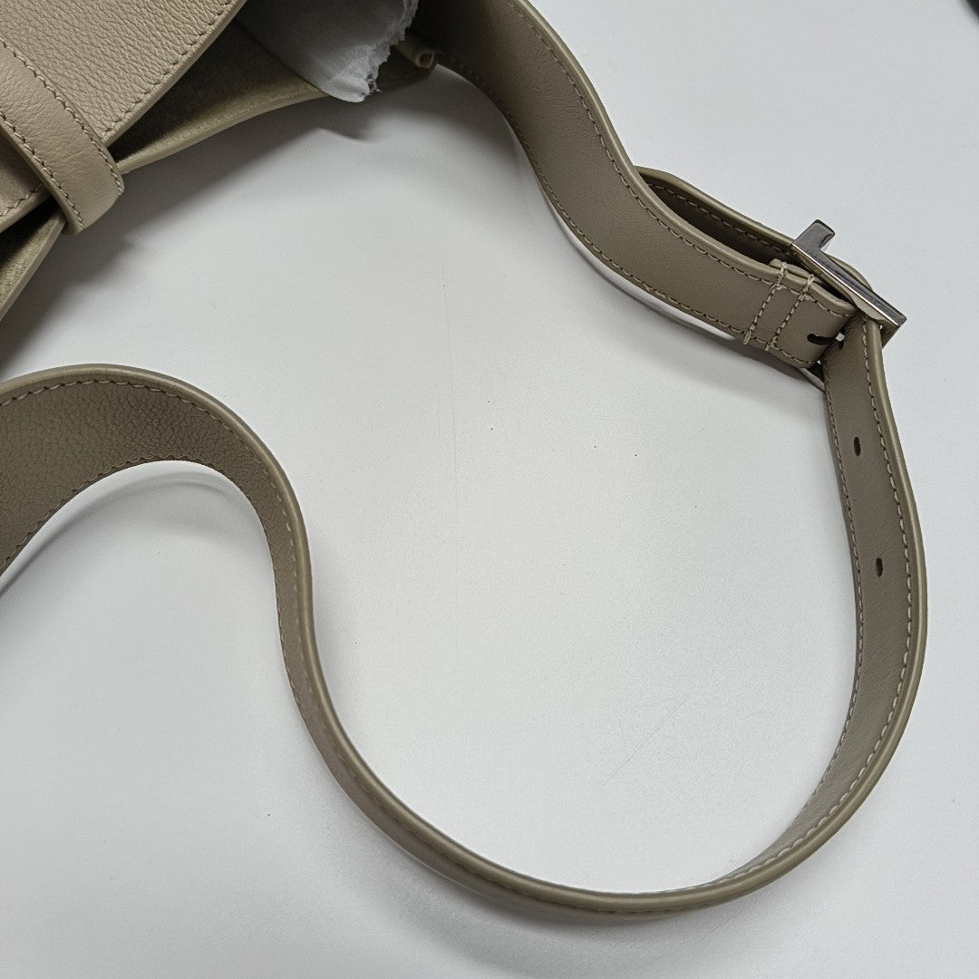 LE 5 À 7 Small Calfskin Gray