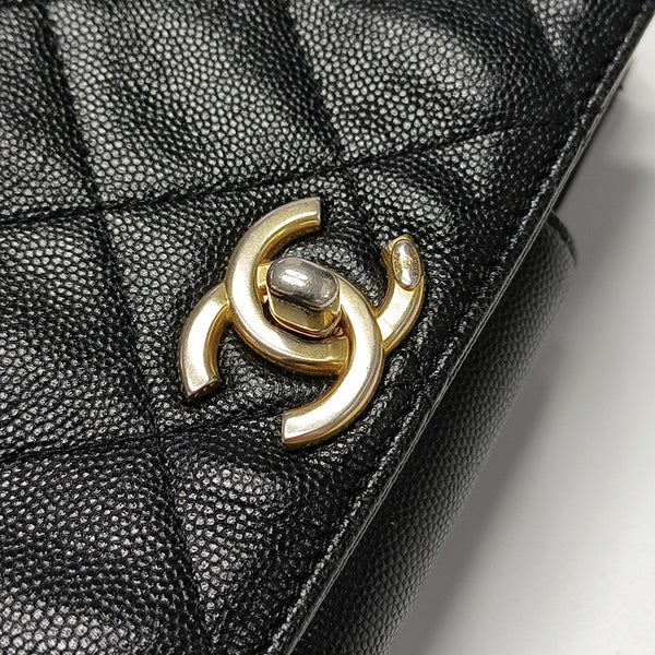 Quilted Grained Calfskin Shoulder Bag Black
