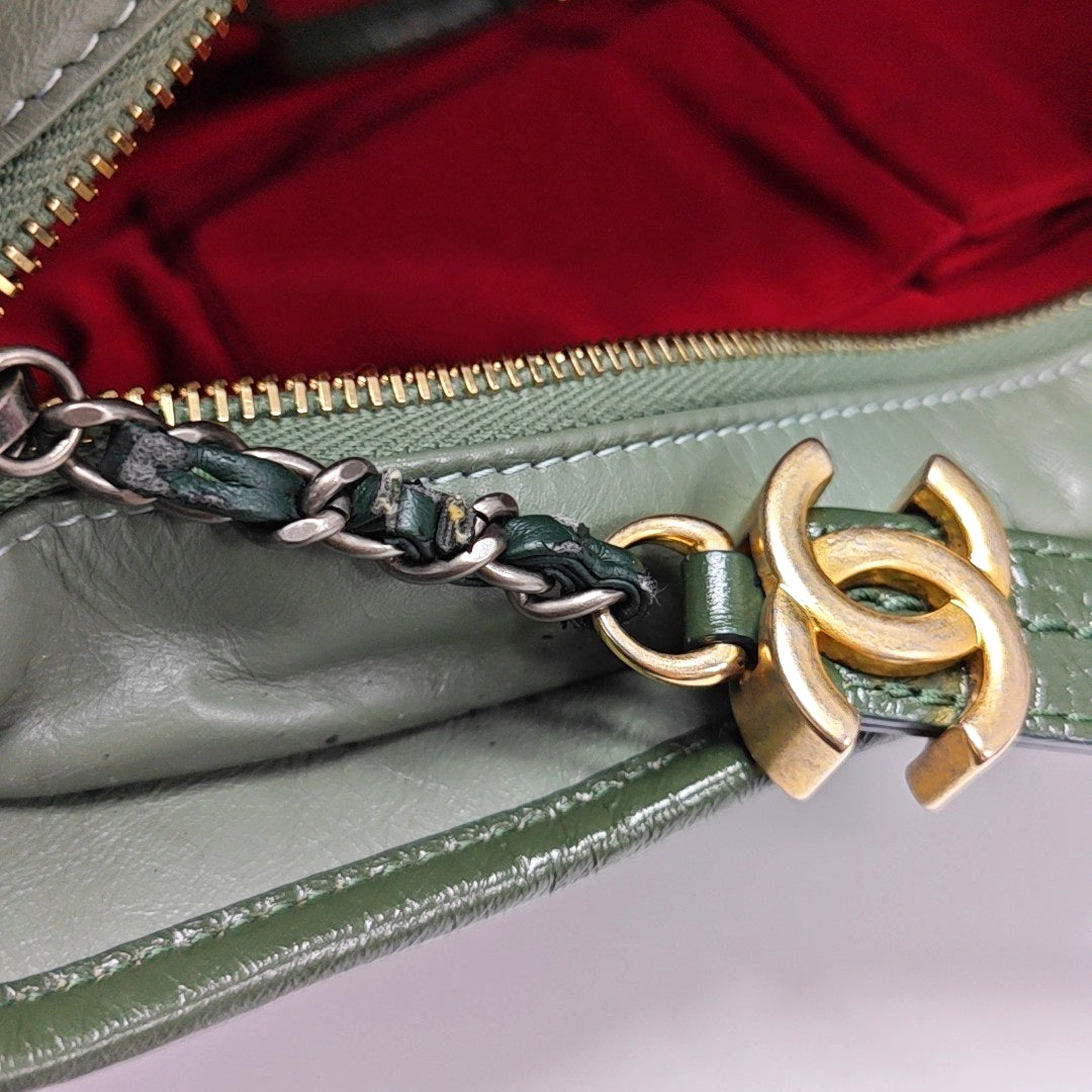 GABRIELLE Medium Quilted Calfskin Green