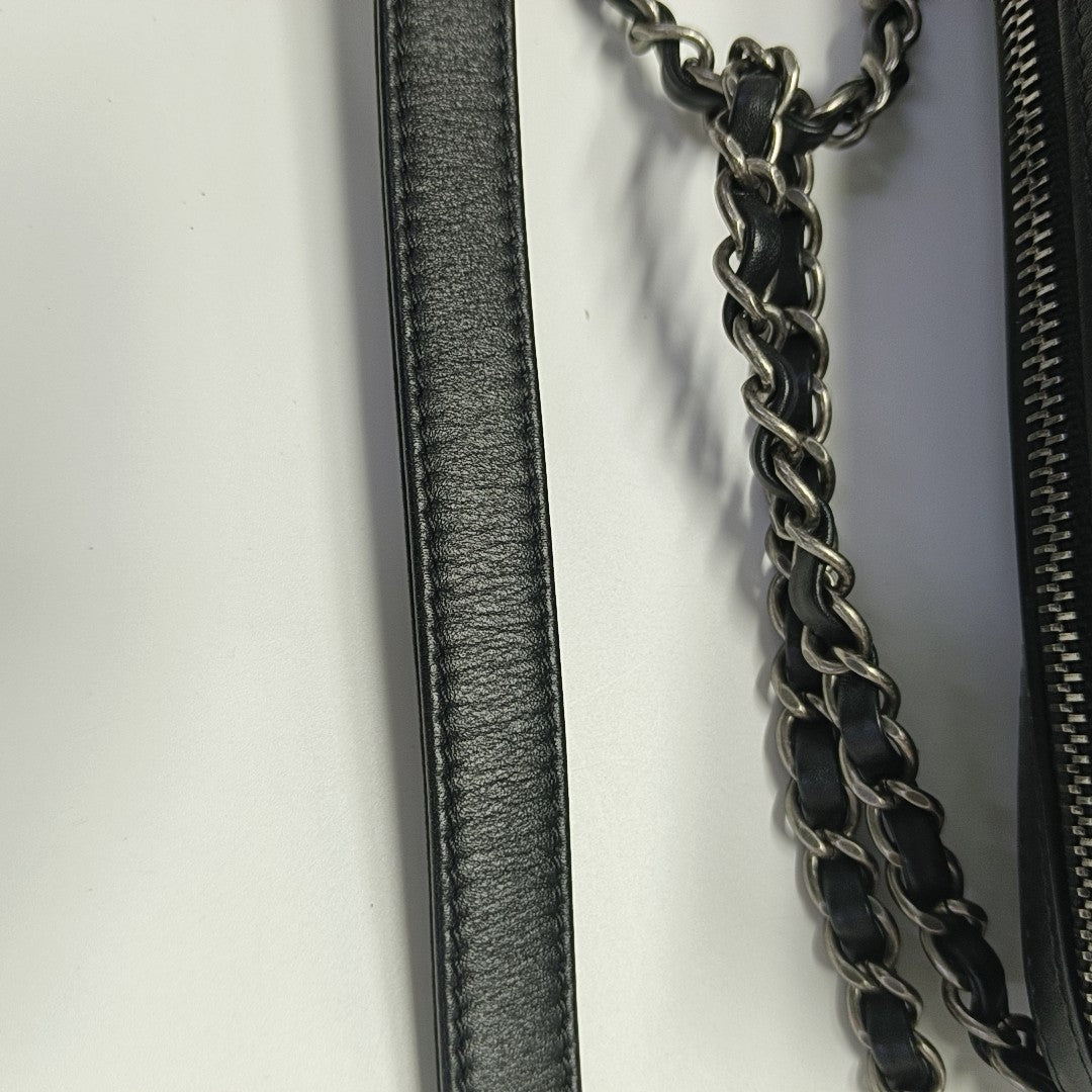 Quilted Calfskin Shoulder Bag Black