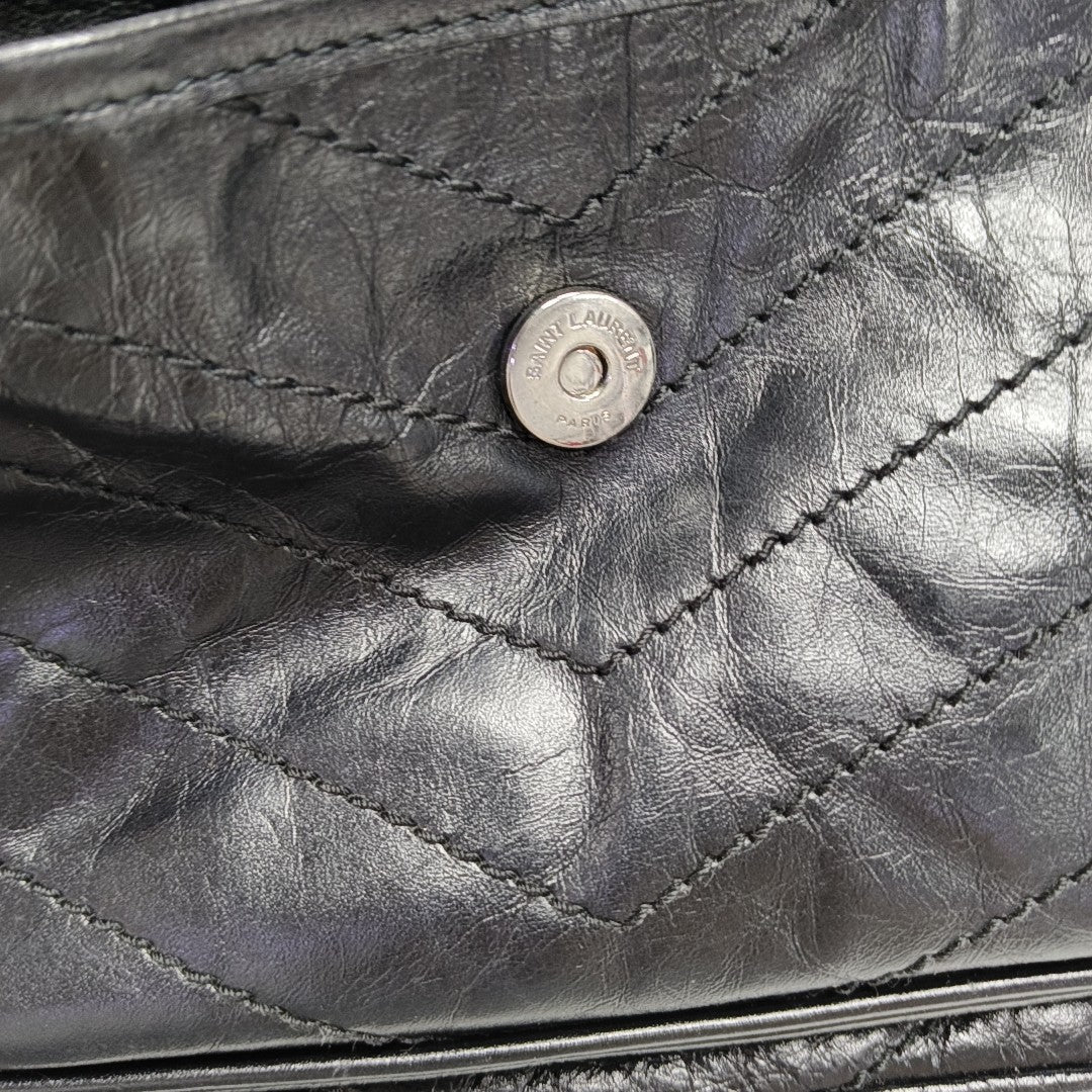 NIKI Medium Chevron Calfskin Black