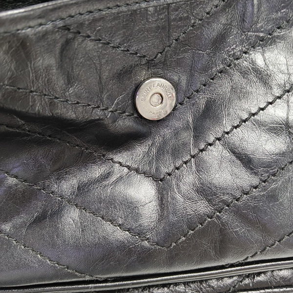 NIKI Medium Chevron Calfskin Black