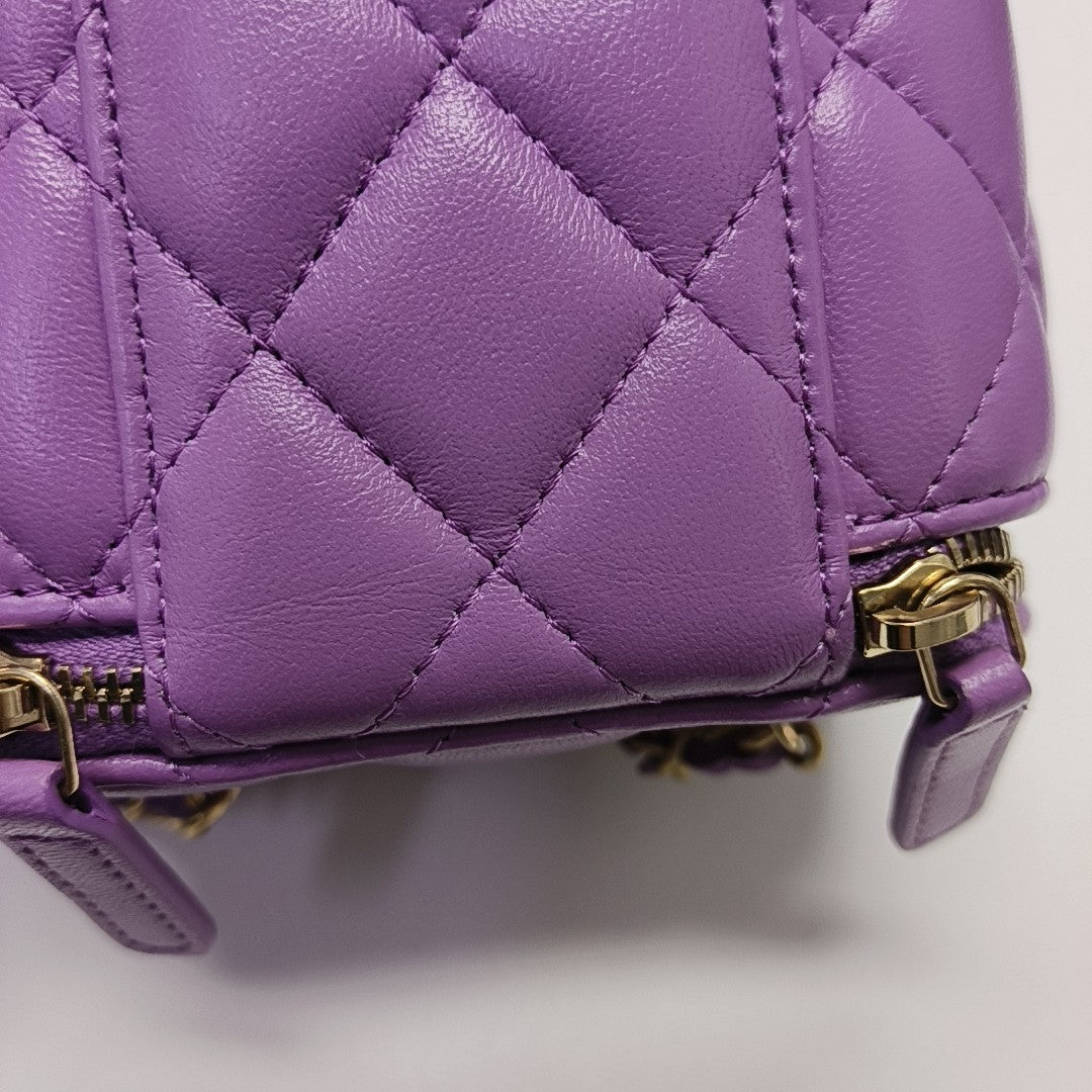 VANITY CASE Small Quilted Lambskin Purple