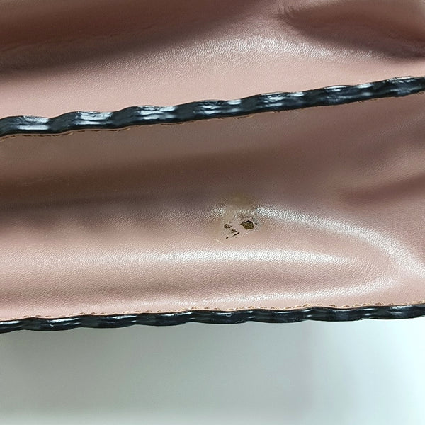 Authenticated pre-owned  Kan I Medium Calfskin Beige - Shoulder Bag at Looply