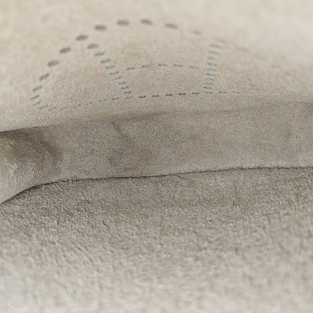Evelyne Clemence White