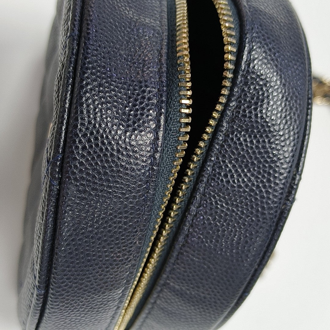 ROUND Quilted Grained Calfskin Blue