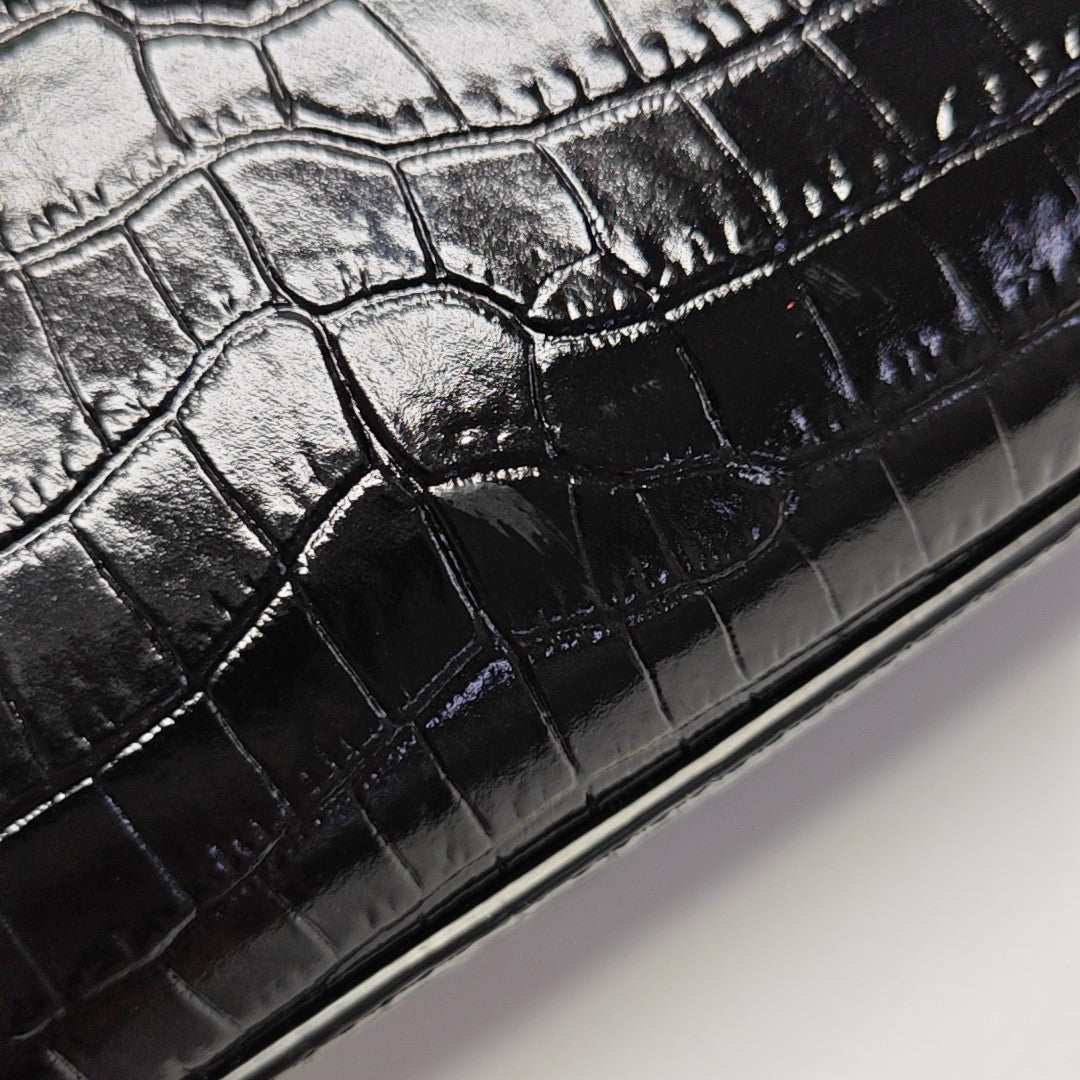 MANHATTAN Small Calfskin Black