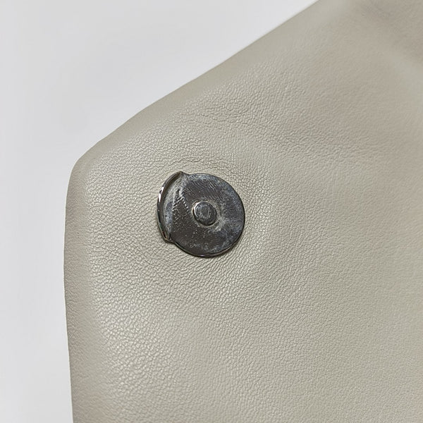 PUFFER Medium Quilted Lambskin White