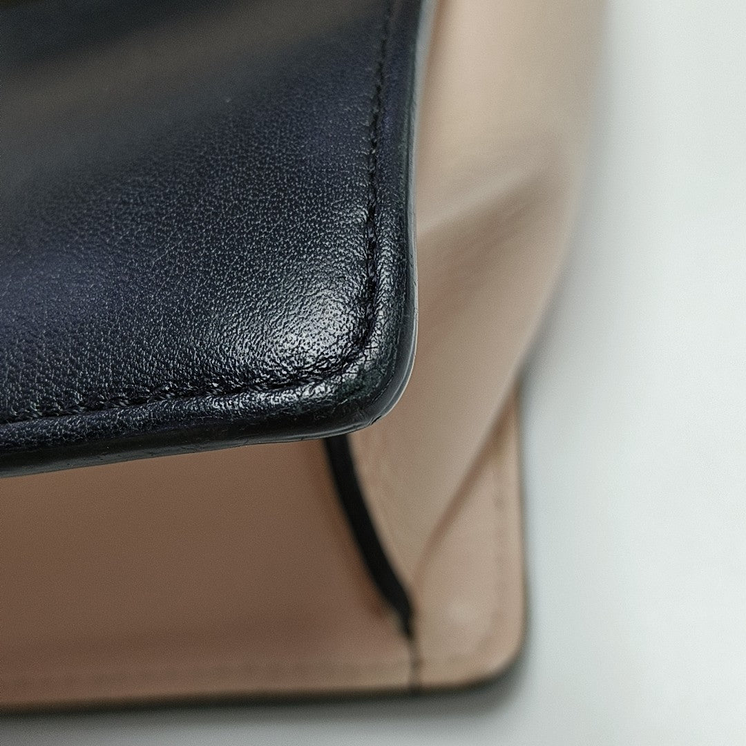Madame Calfskin Black