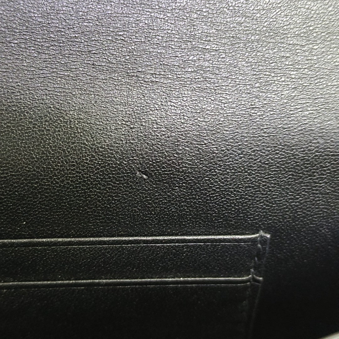 Dior Caro Piel de becerro acolchada negra