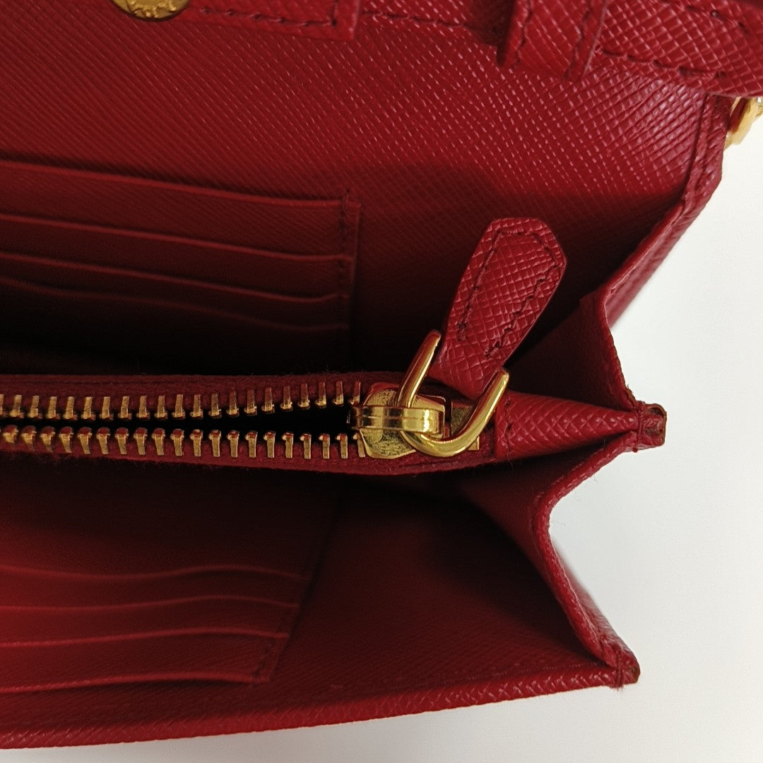 Vitello Move Wallet Saffiano Calfskin Red