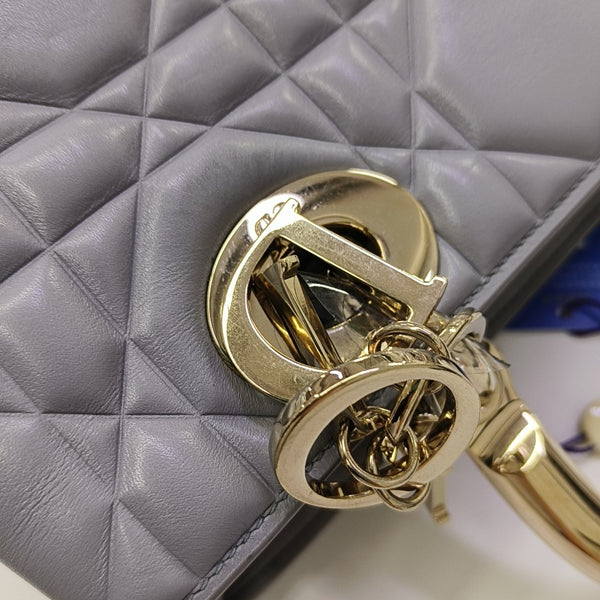 Lady 95.22 Medium Quilted Calfskin Gray