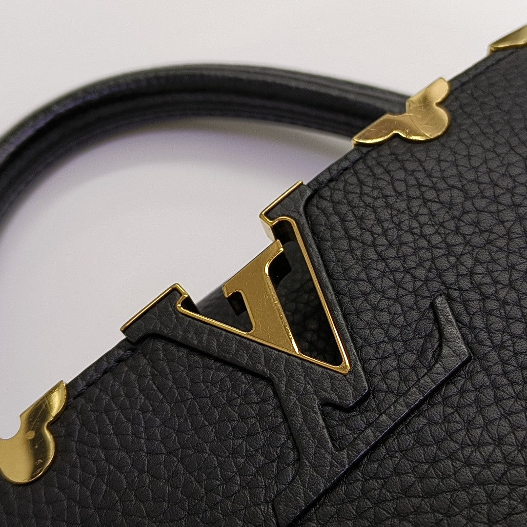 CAPUCINES MM Calfskin Black
