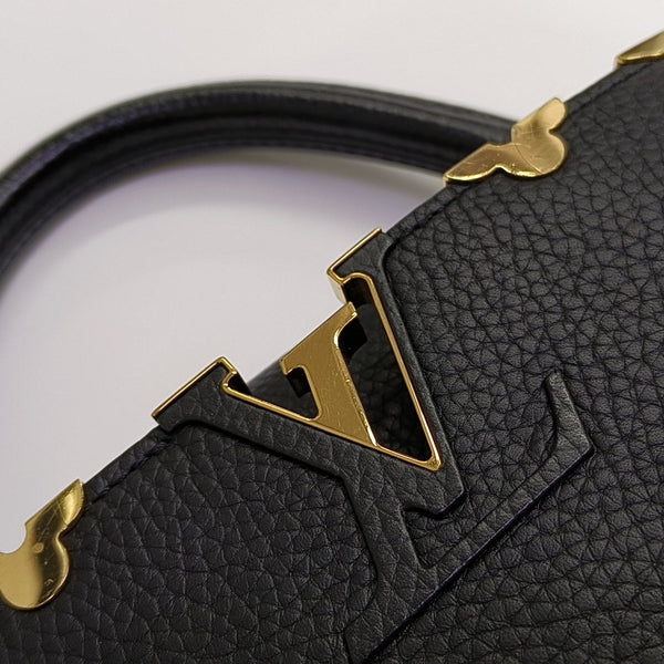 CAPUCINES MM Calfskin Black