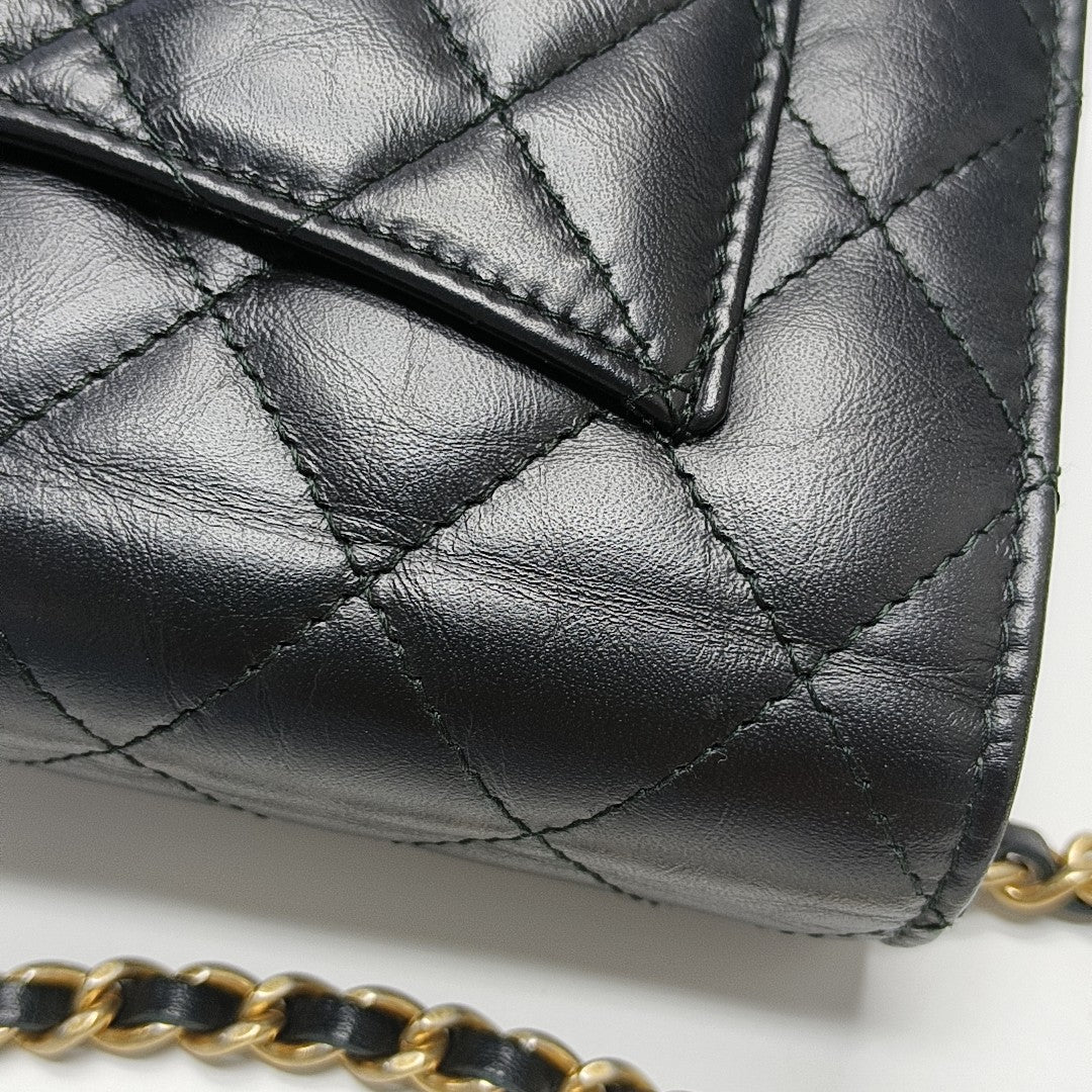 2.55 WOC Quilted Calfskin Black