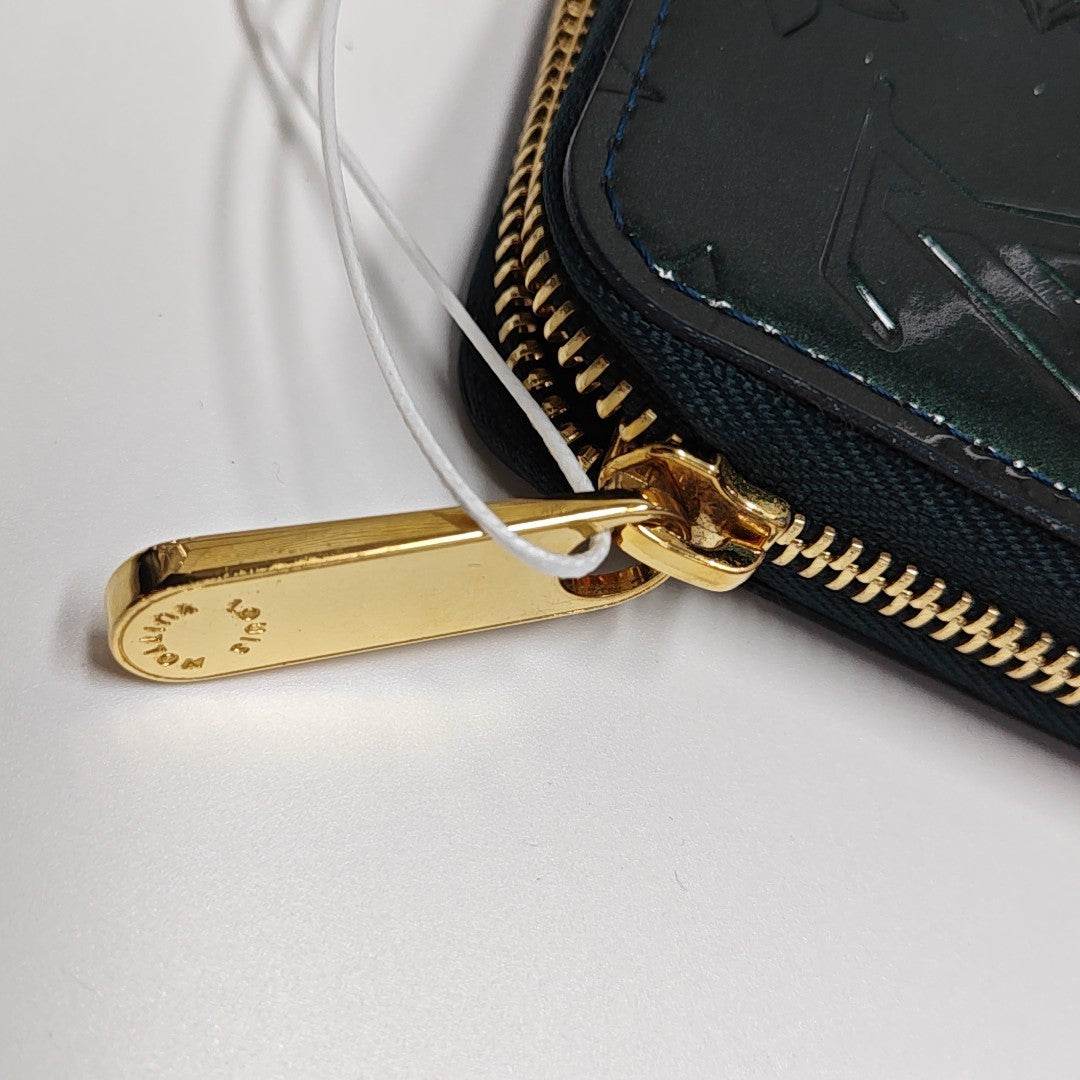 ZIPPY Patent Leather Green Wallet