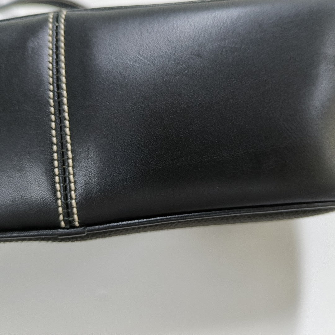 Canvas Black