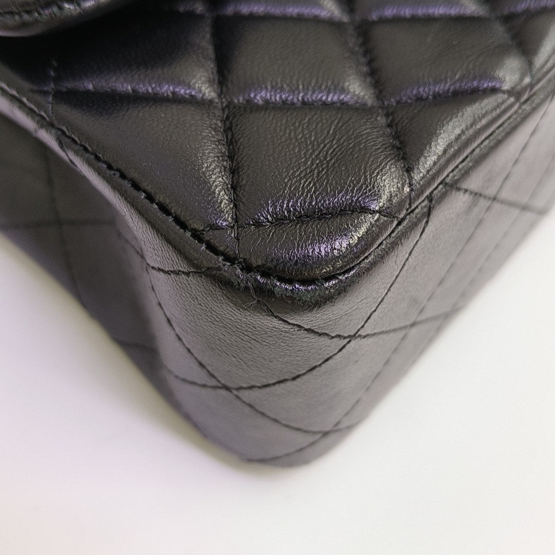 CLASSIC FLAP Mini Quilted Lambskin Black