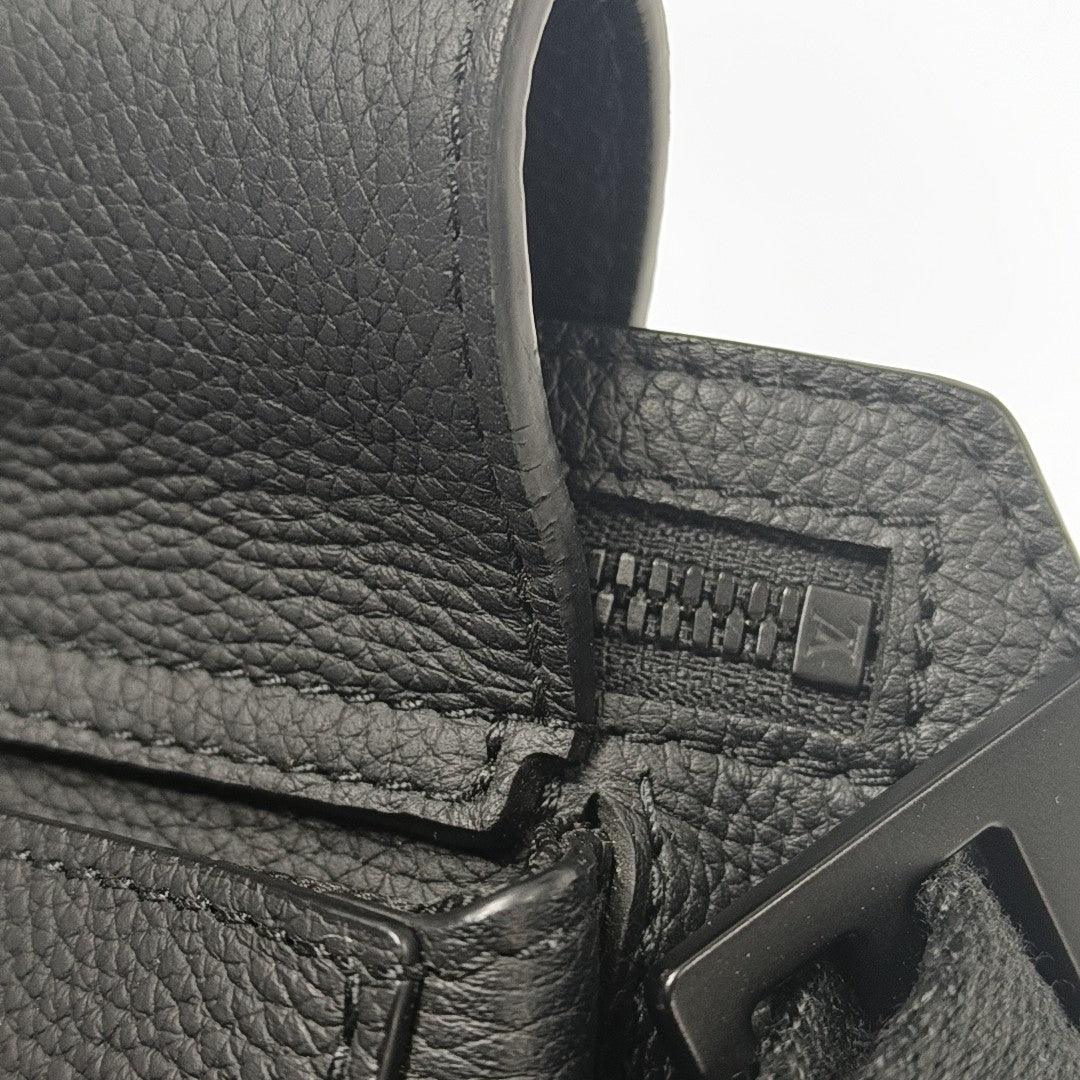 Calfskin Belt Bag Black