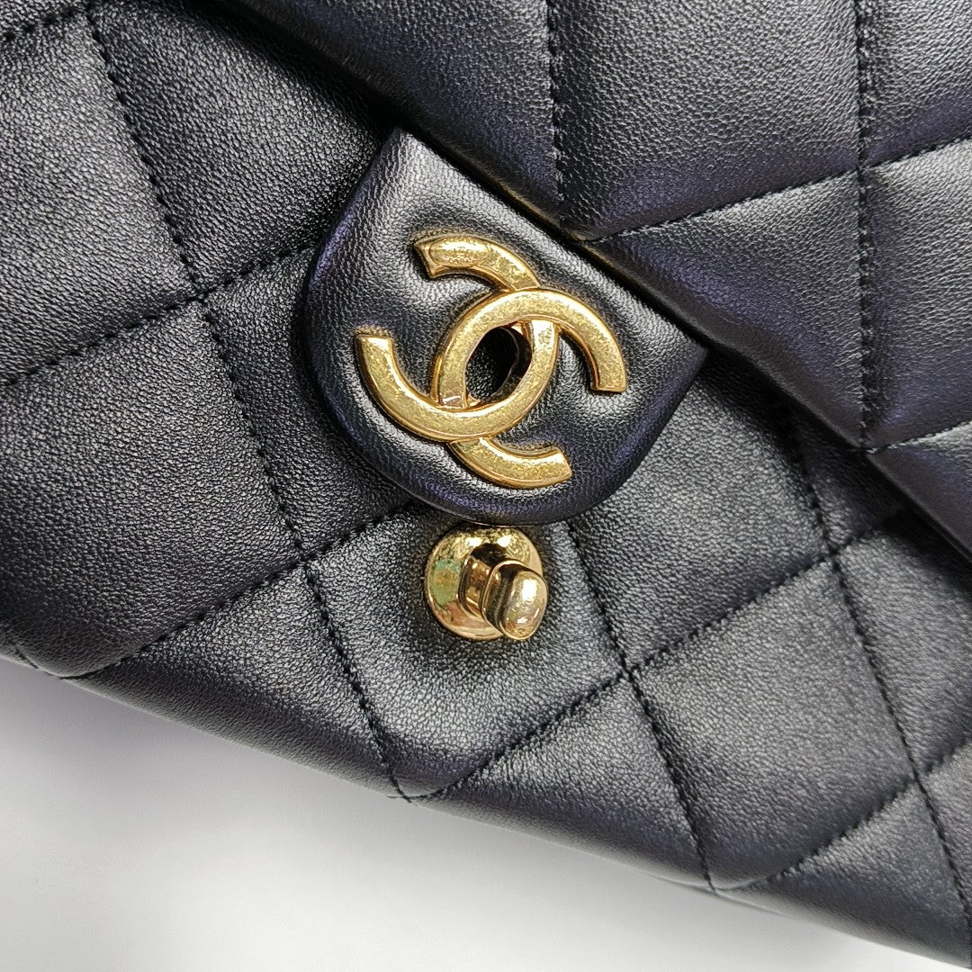 CC CROWN Quilted Lambskin Black