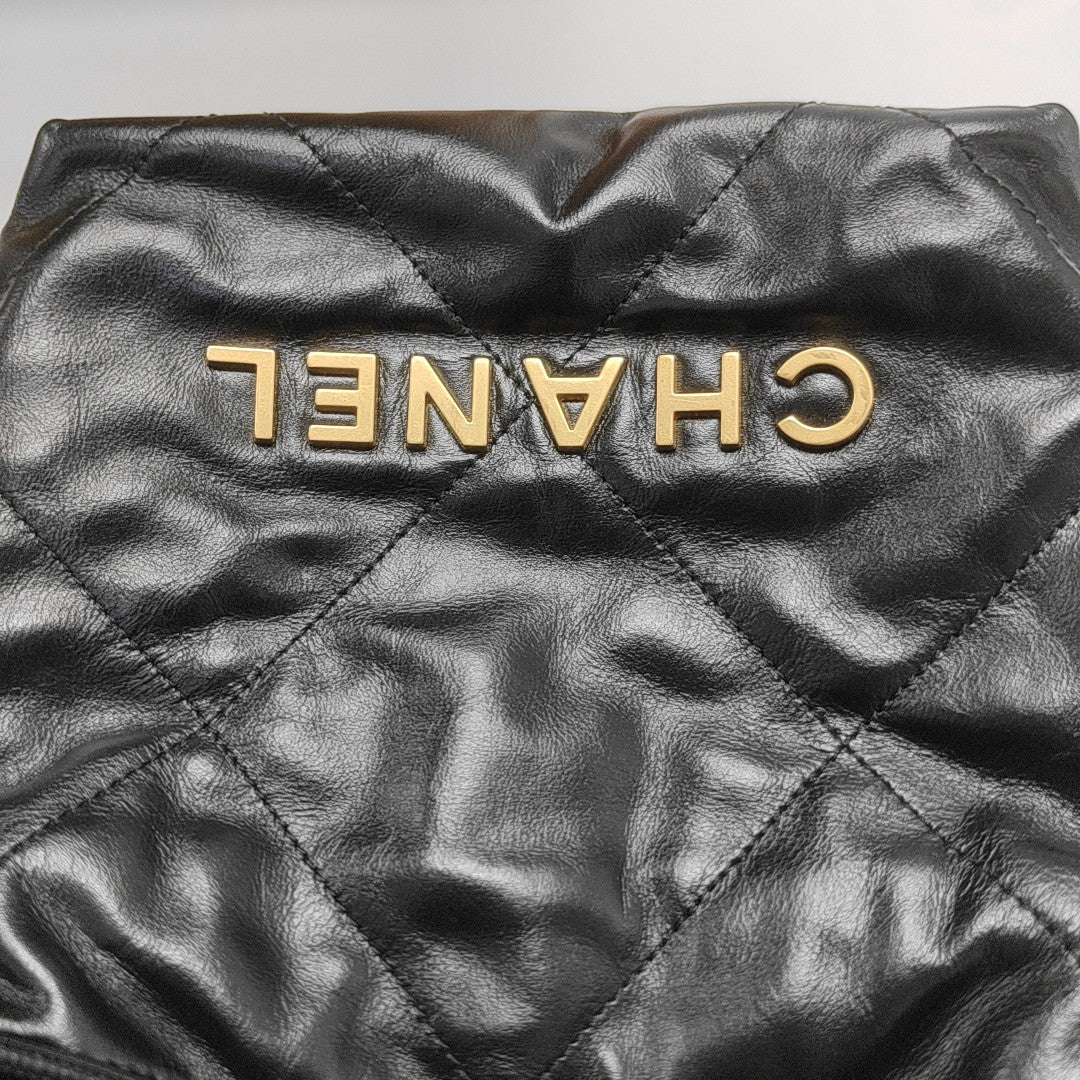 CHANEL 22 Mini Quilted Calfskin Black