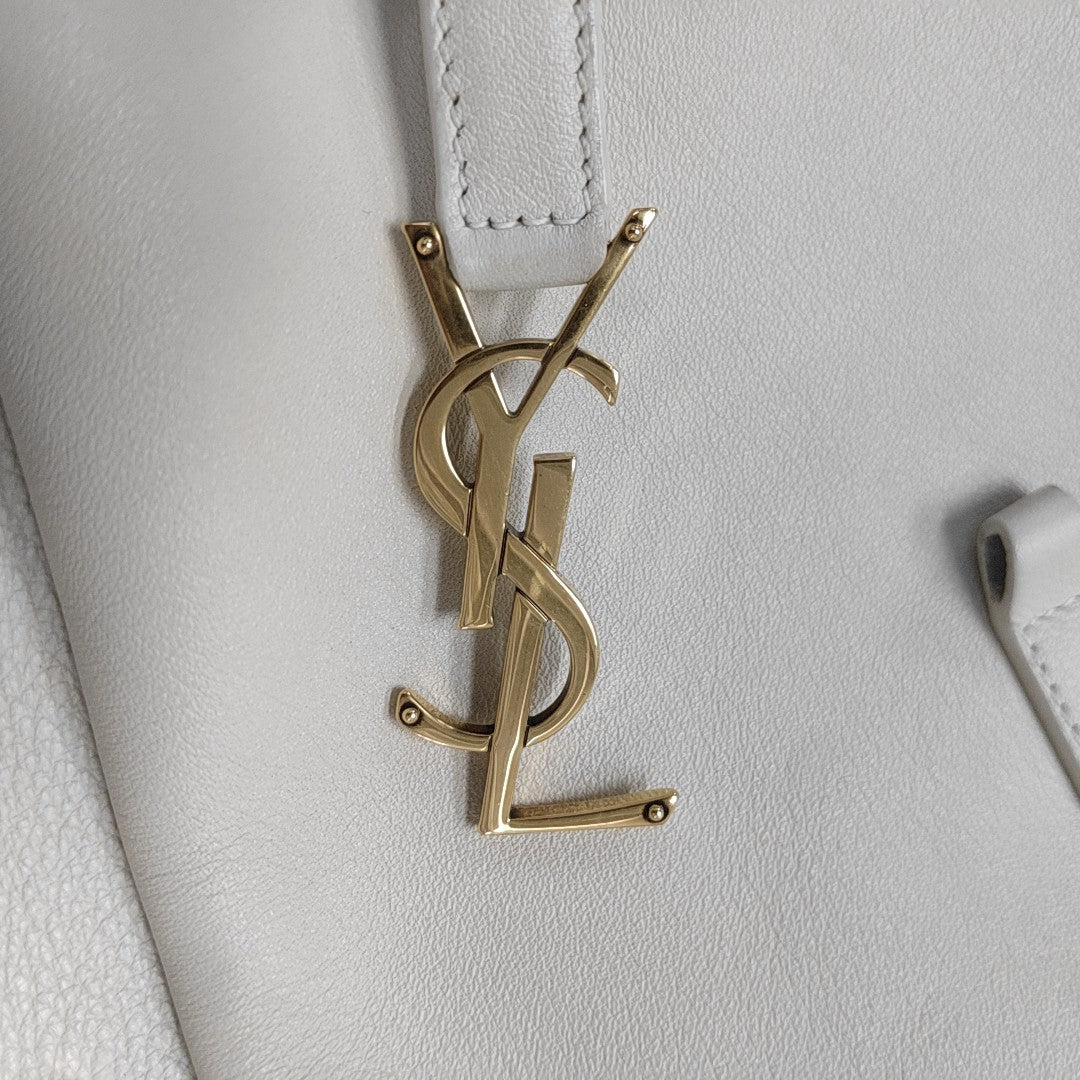 LE 5 À 7 Small Calfskin White