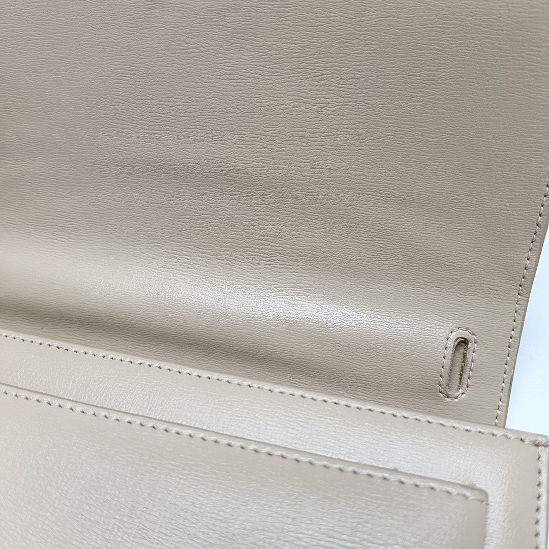 BELLECHASSE Calfskin Beige