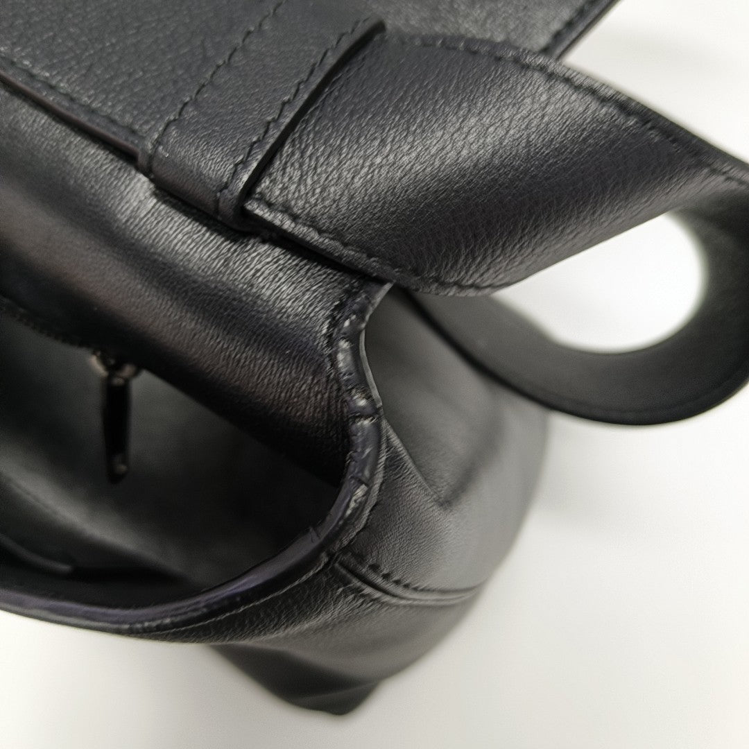 Downtown Medium Calfskin Black