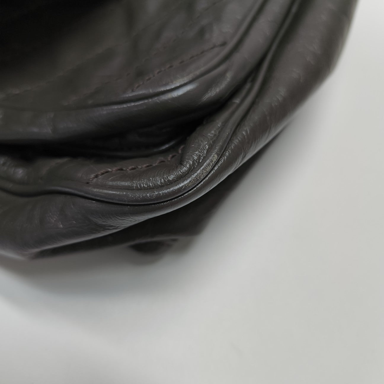NIKI Medium Chevron Calfskin Gray