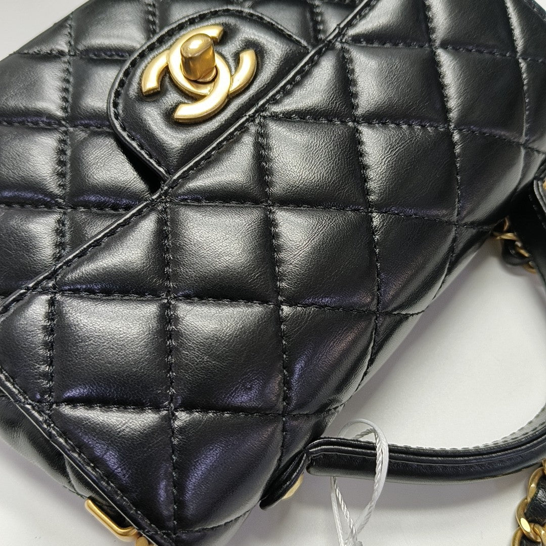Quilted Lambskin Shoulder Bag Small Black