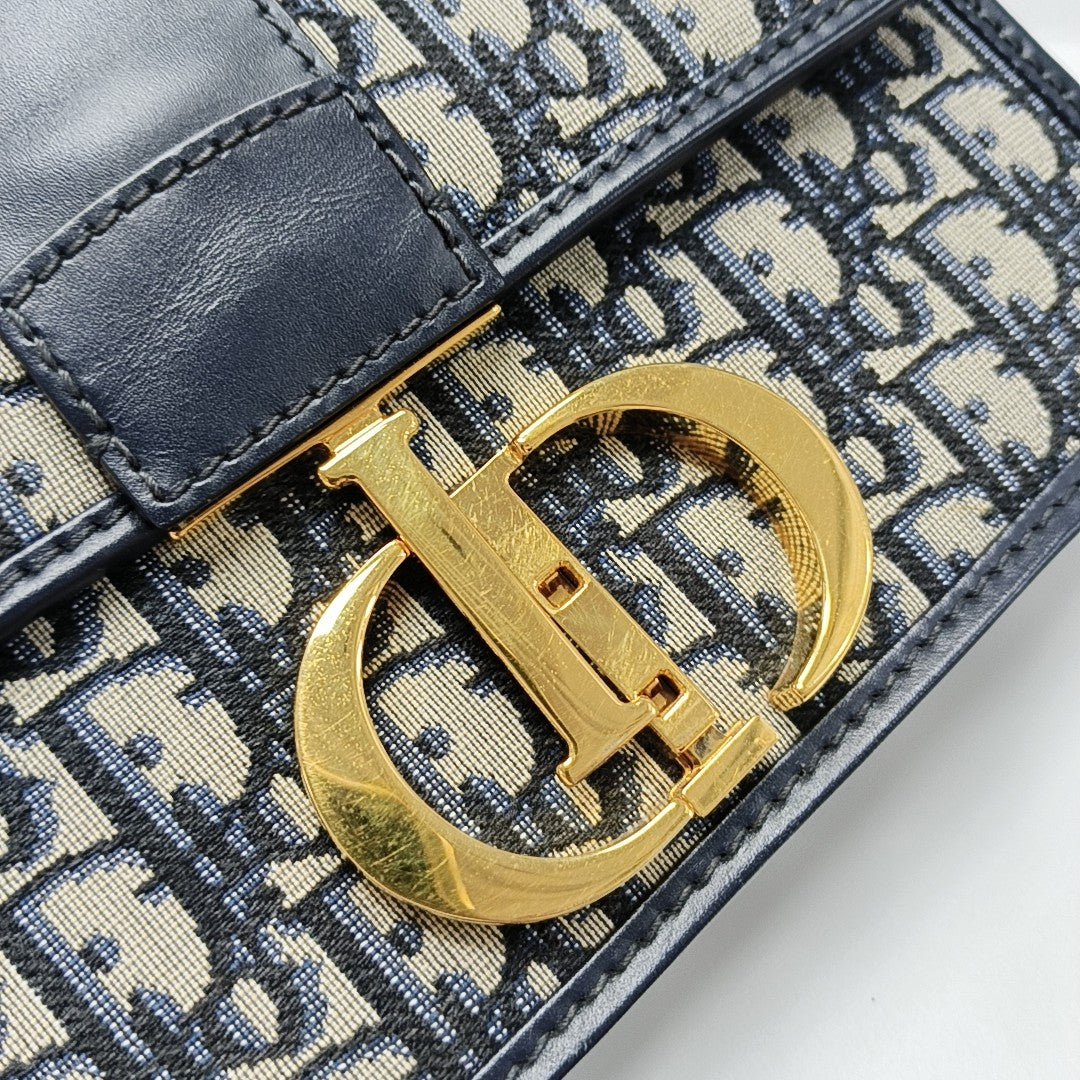 30 Montaigne Oblique Canvas Blue
