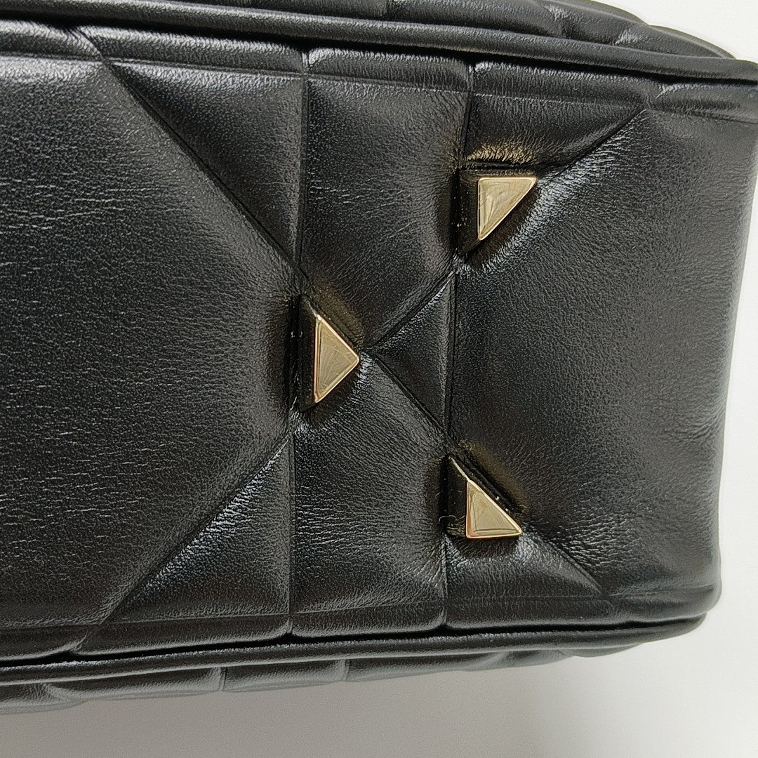 Lady 95.22 Cannage Calfskin Black