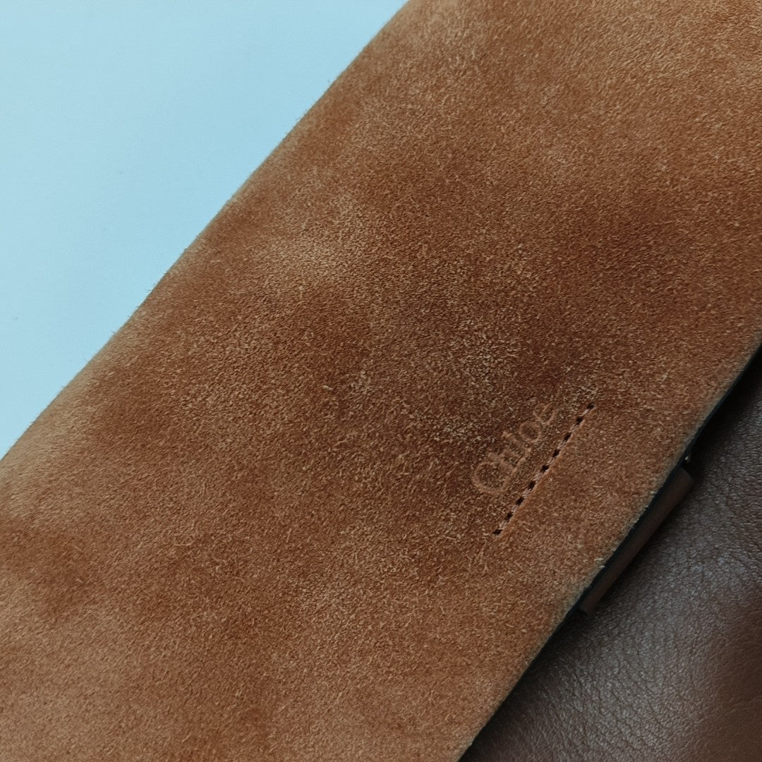 Faye Small Calfskin Brown
