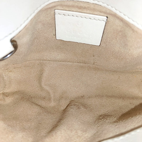 Authenticated pre-owned  GG Marmont Mini Quilted Calfskin White - Crossbody Bag at Looply