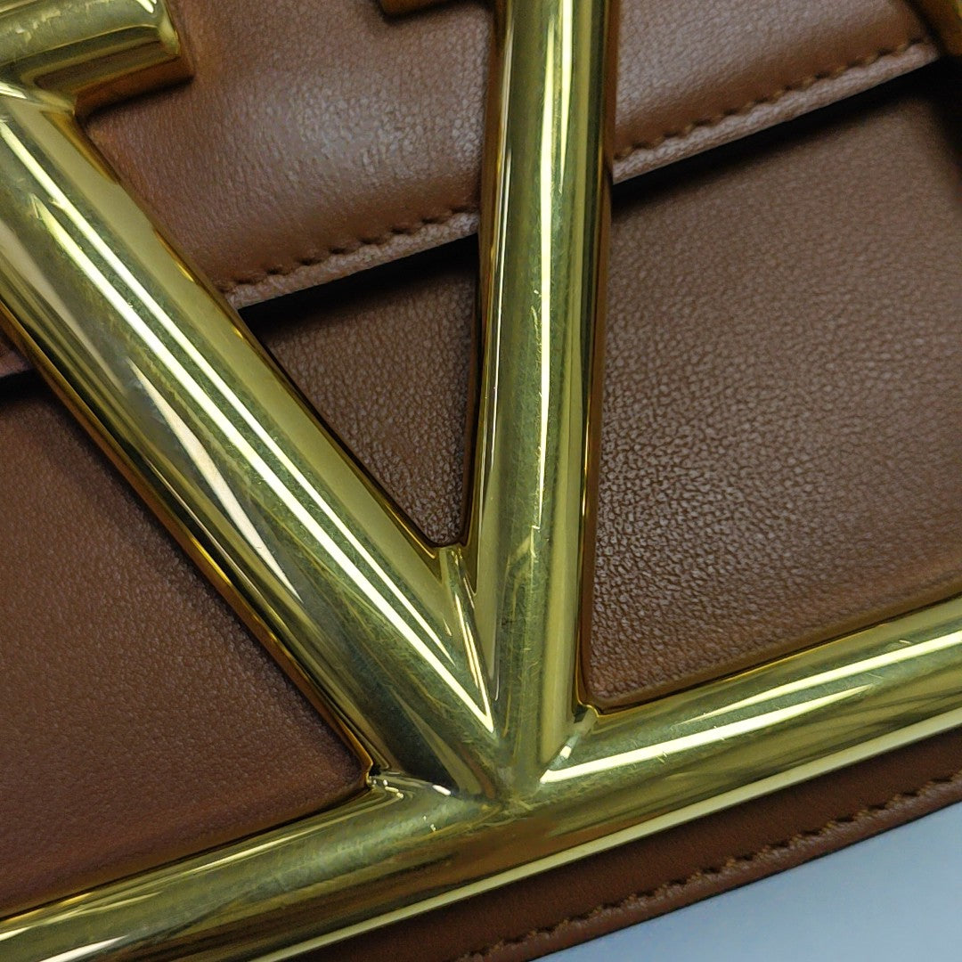 Supervee Calfskin Brown