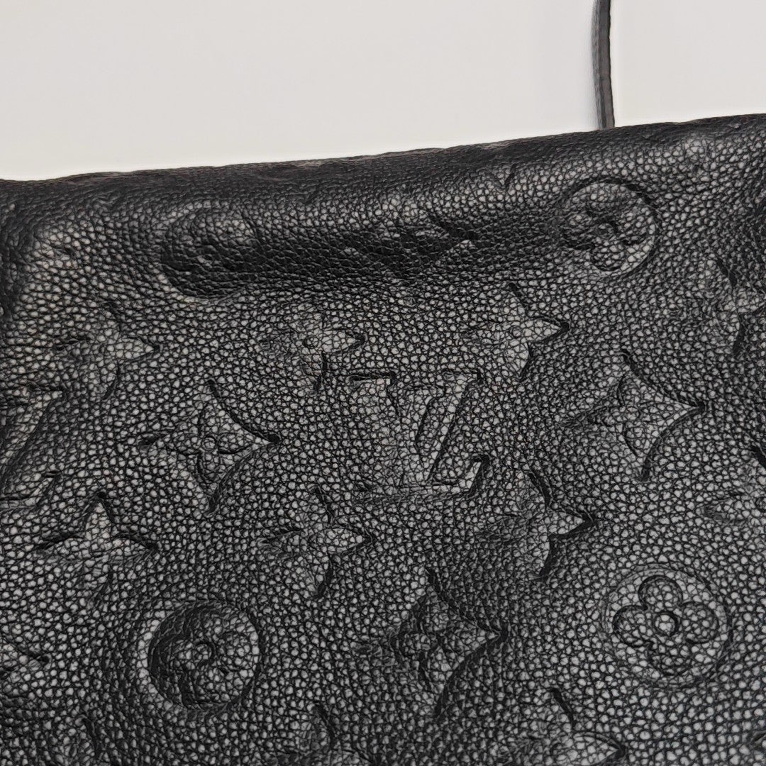 Pochette Pallas BB Monogram Calfskin Black