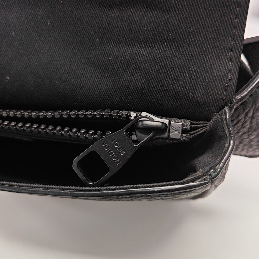 S LOCK Monogram Calfskin Black