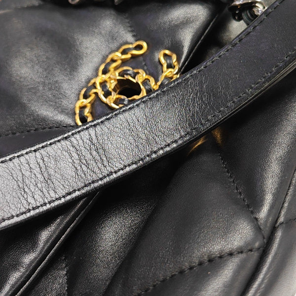 CHANEL 19 Small Quilted Lambskin Black