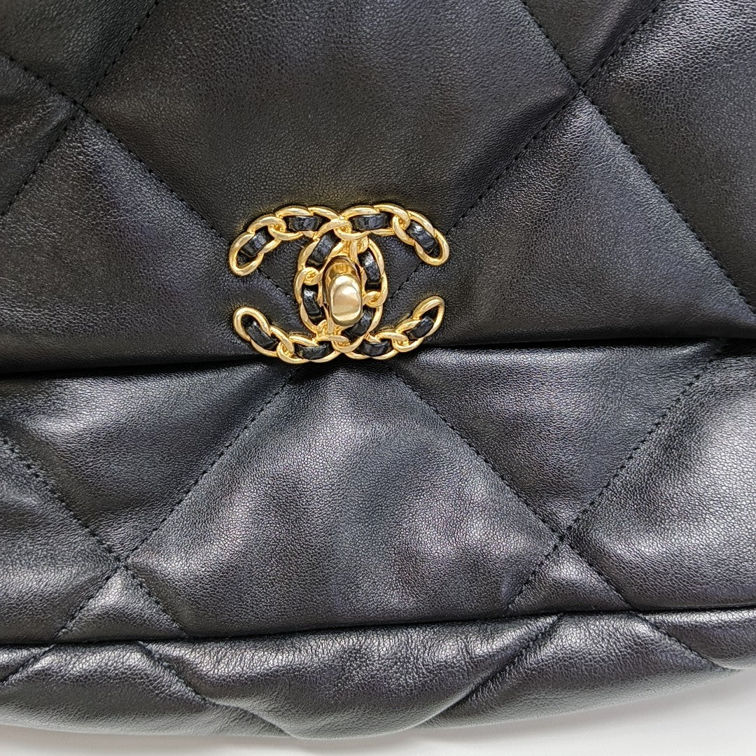 CHANEL 19 Large Quilted Lambskin Black