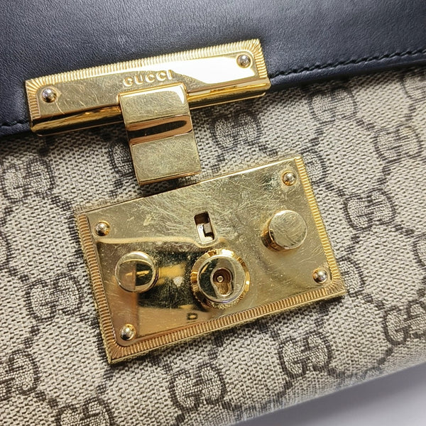 Authenticated pre-owned  Padlock Medium Monogram Coated Canvas Multicolor - Shoulder Bag at Looply