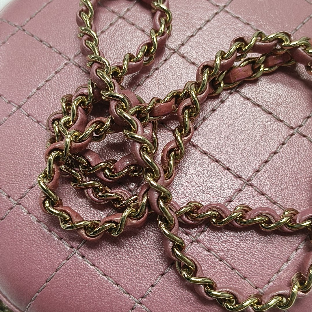 ROUND Quilted Lambskin Pink