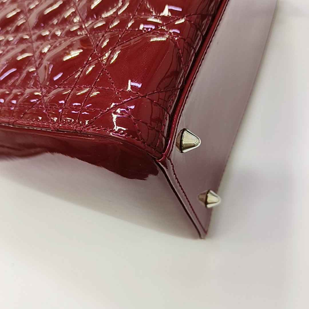 Lady Dior Medium Cannage Patent Leather Red