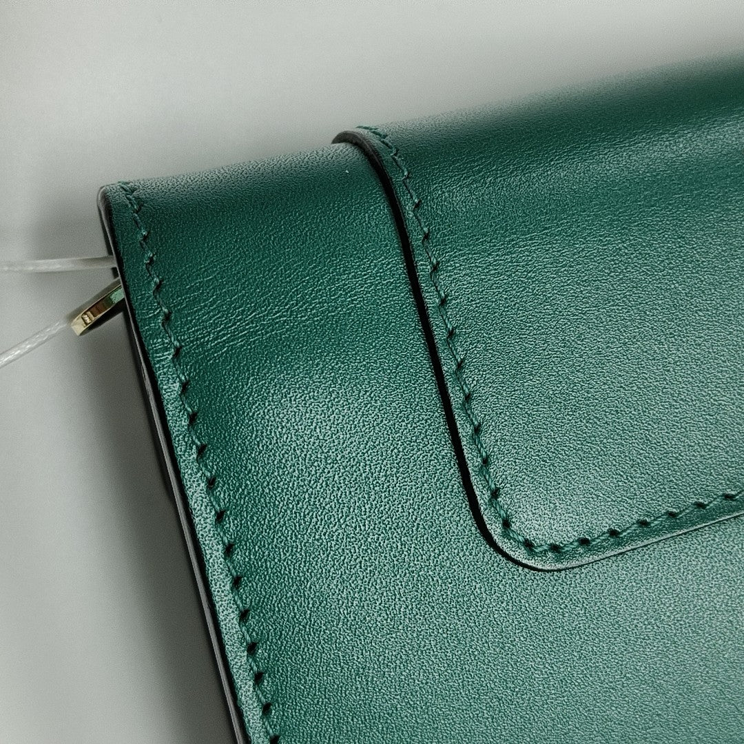 SERPENTI FOREVER Quilted Calfskin Green