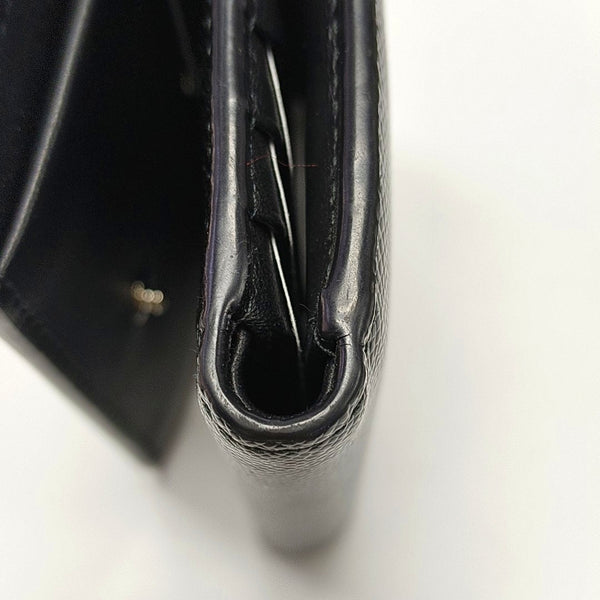 Authenticated pre-owned  30 Montaigne Calfskin Black Wallet - Wallet at Looply