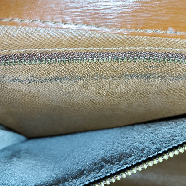 Epi Clutch Brown
