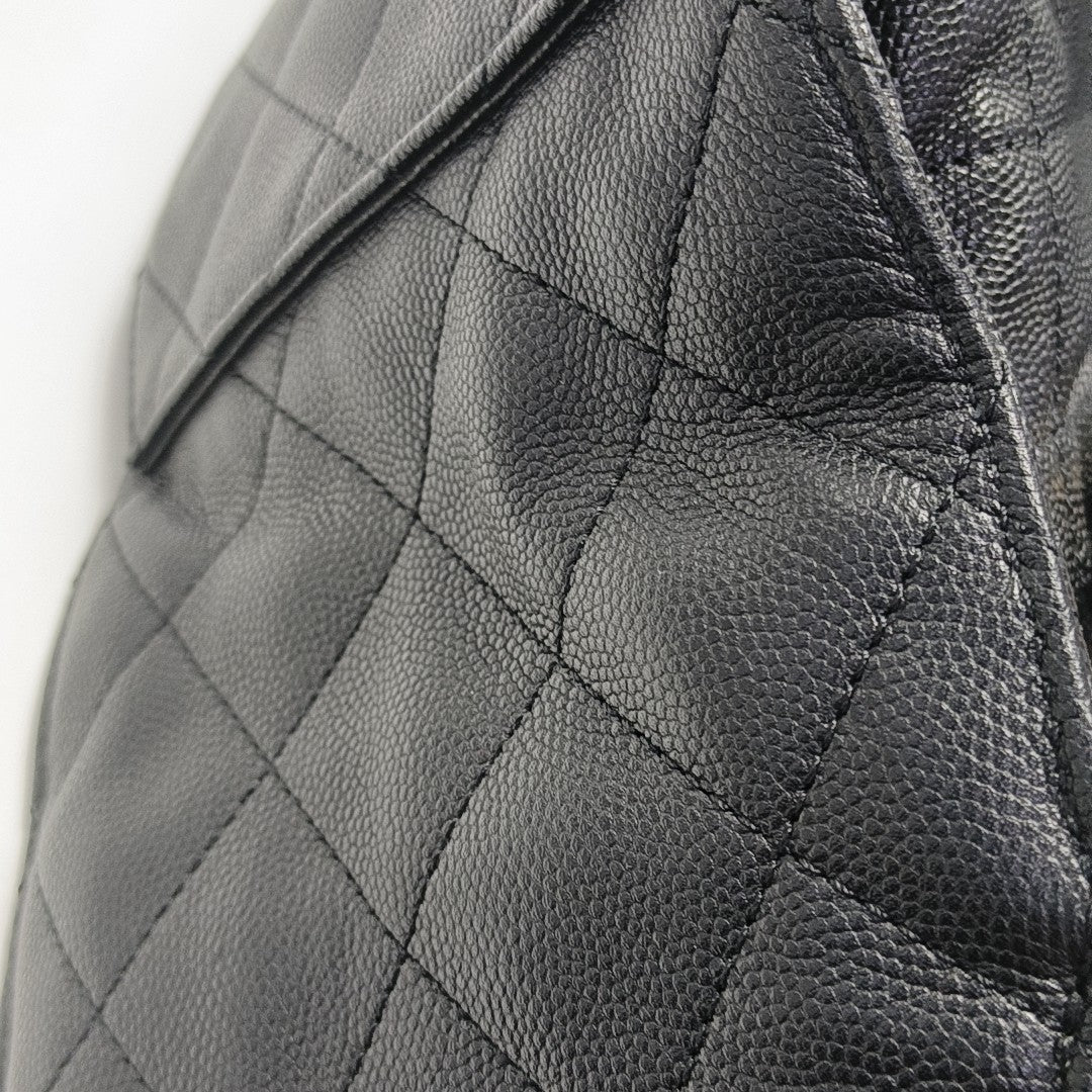 CHANEL 25 Medium Quilted Grained Calfskin Black