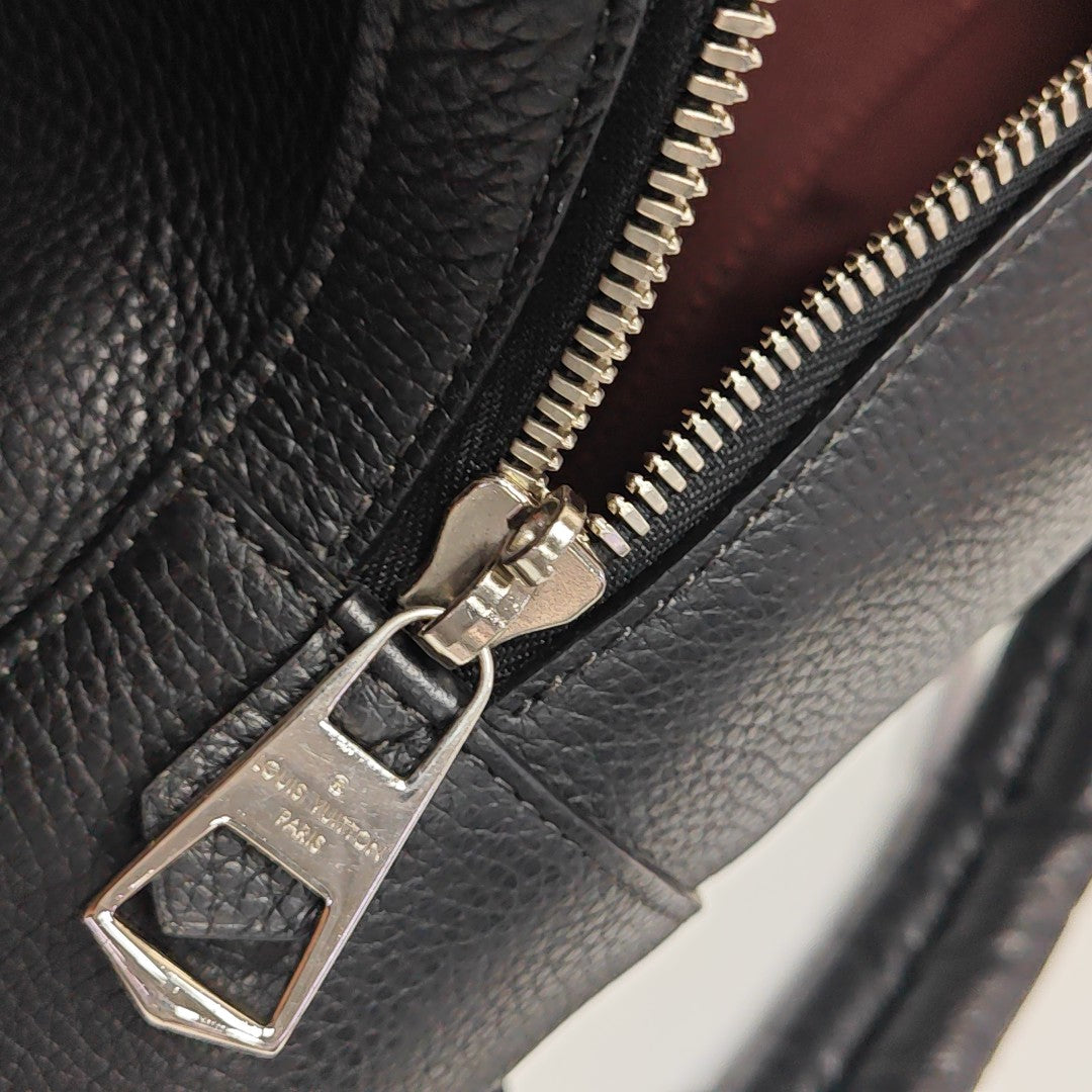 ARMAND Calfskin Black