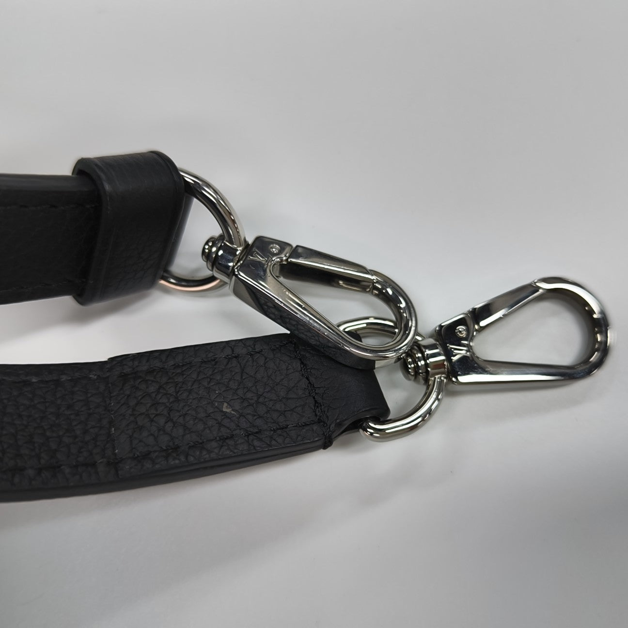 LOCKME Calfskin Black