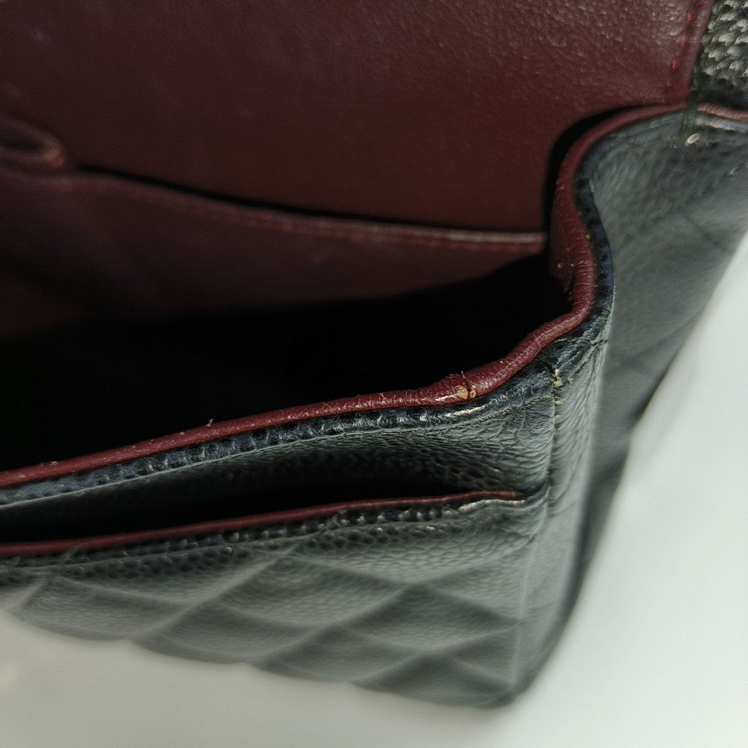 CLASSIC FLAP Medium Quilted Grained Calfskin Black