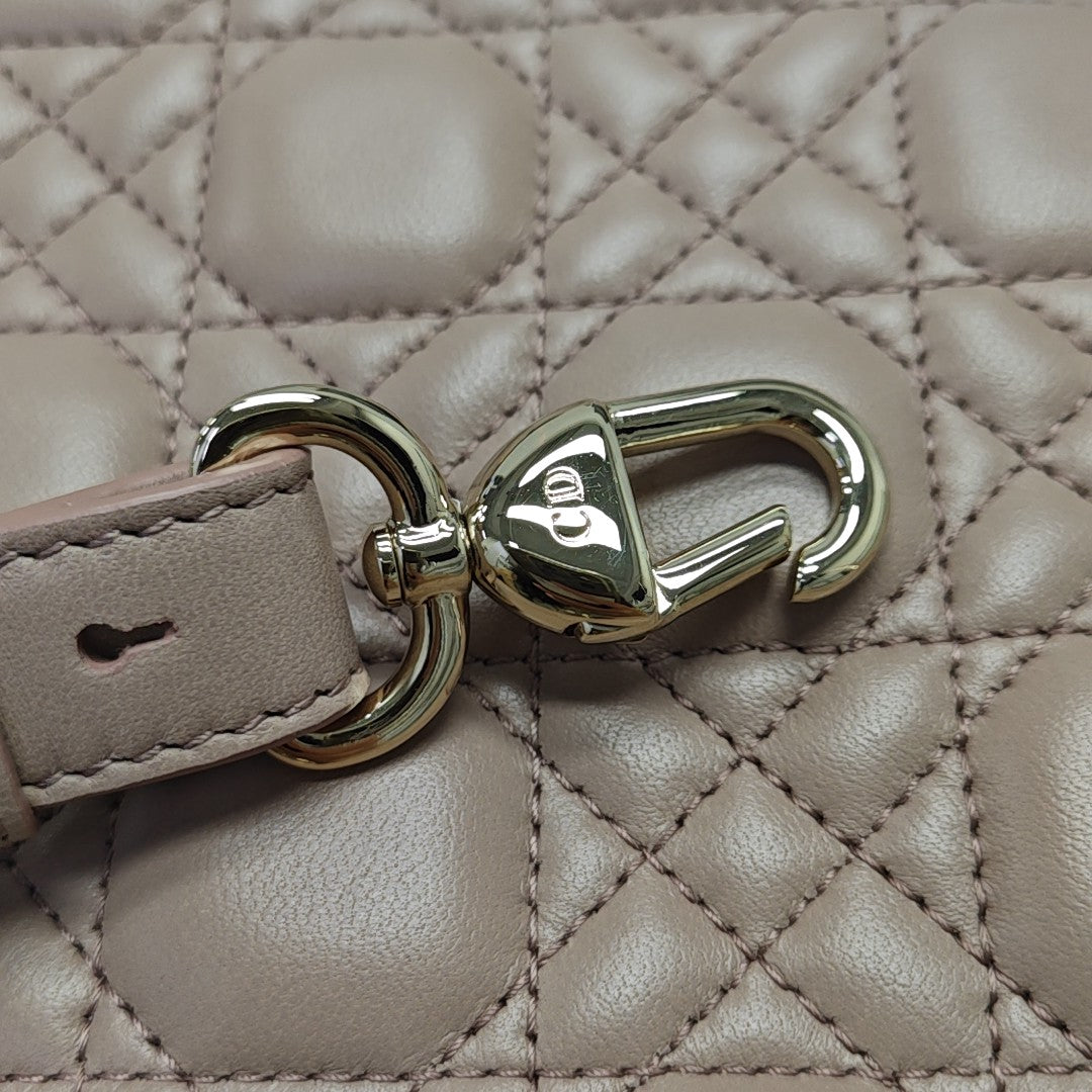 Lady Dior Small Cannage Lambskin Pink